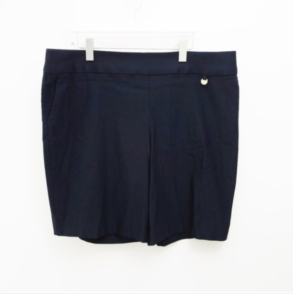 Ellen Tracy Women's Stretch Pull-On Bermuda Short in Black Size (XXL) NWOT!